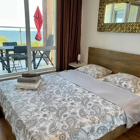 Byla Sun Day Apartment